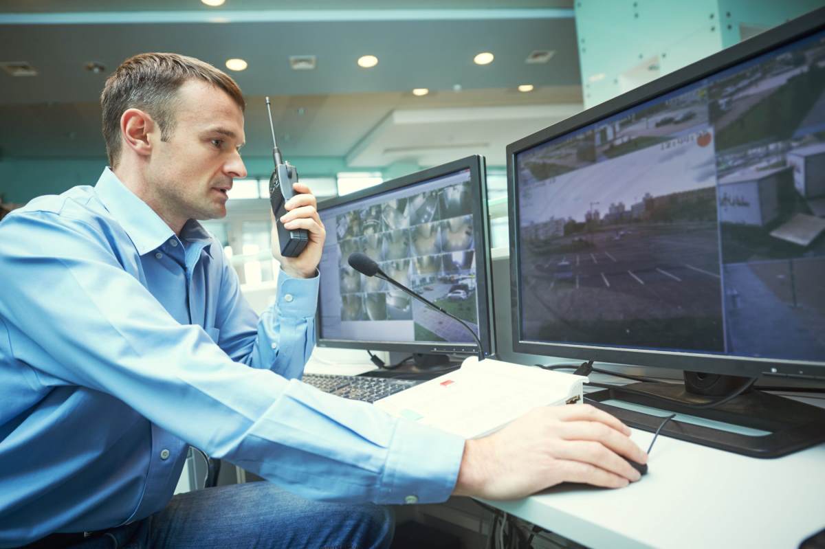 Security,Worker,During,Monitoring.,Video,Surveillance,System.