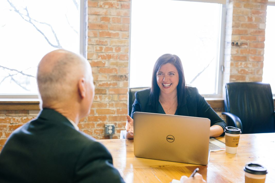 How to negotiate a security contract uk - Unsplash 2