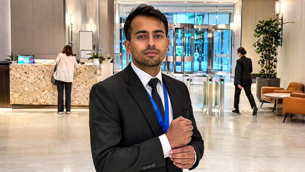 Corporate Reception Security Services In A Premium Office Entrance Lobby – sample image Corporate Reception Security Services In A Premium Office Entrance Lobby – sample image