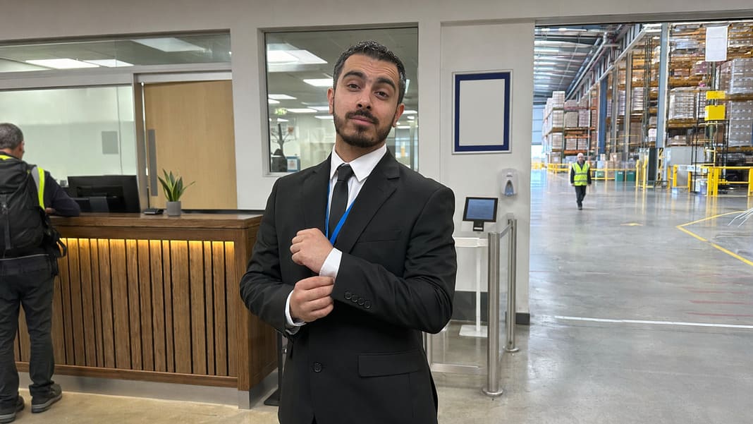 Industrial Warehouse Security Services In A Warehouse Reception Area – sample image Industrial Warehouse Security Services In A Warehouse Reception Area – sample image