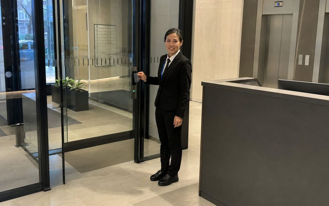 What does a concierge security officer do, and how is it different from a receptionist?